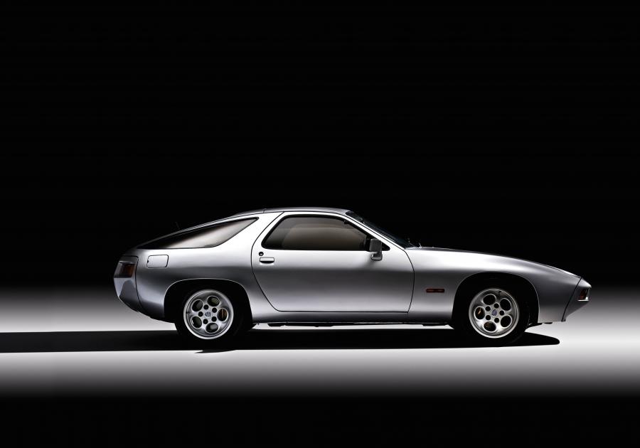  Porsche 928 1977 года  (WW) (фото 2 из 17)